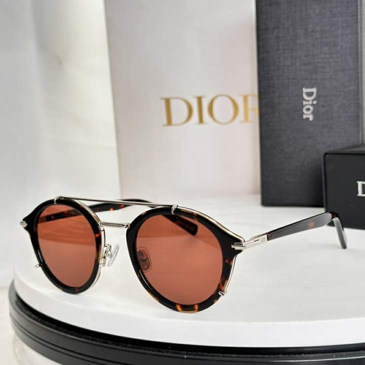 Picture of Dior Sunglasses _SKUfw77644407fw